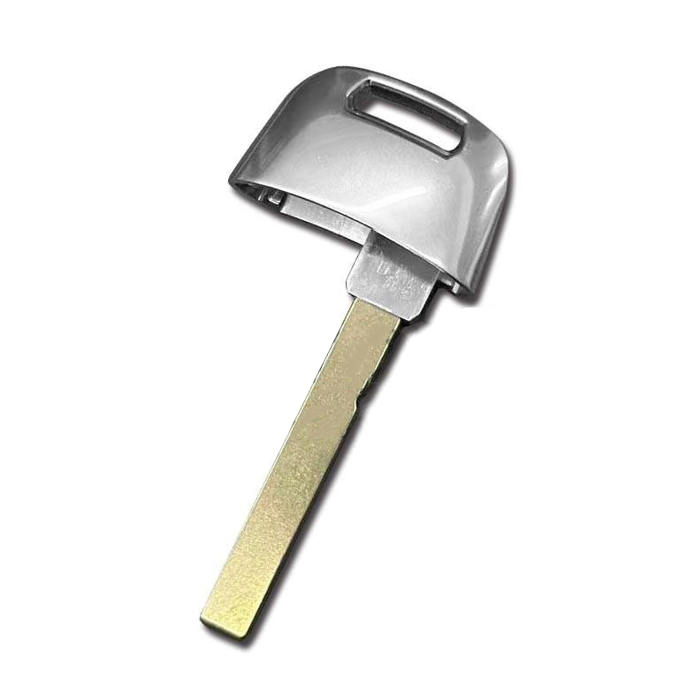 AU031