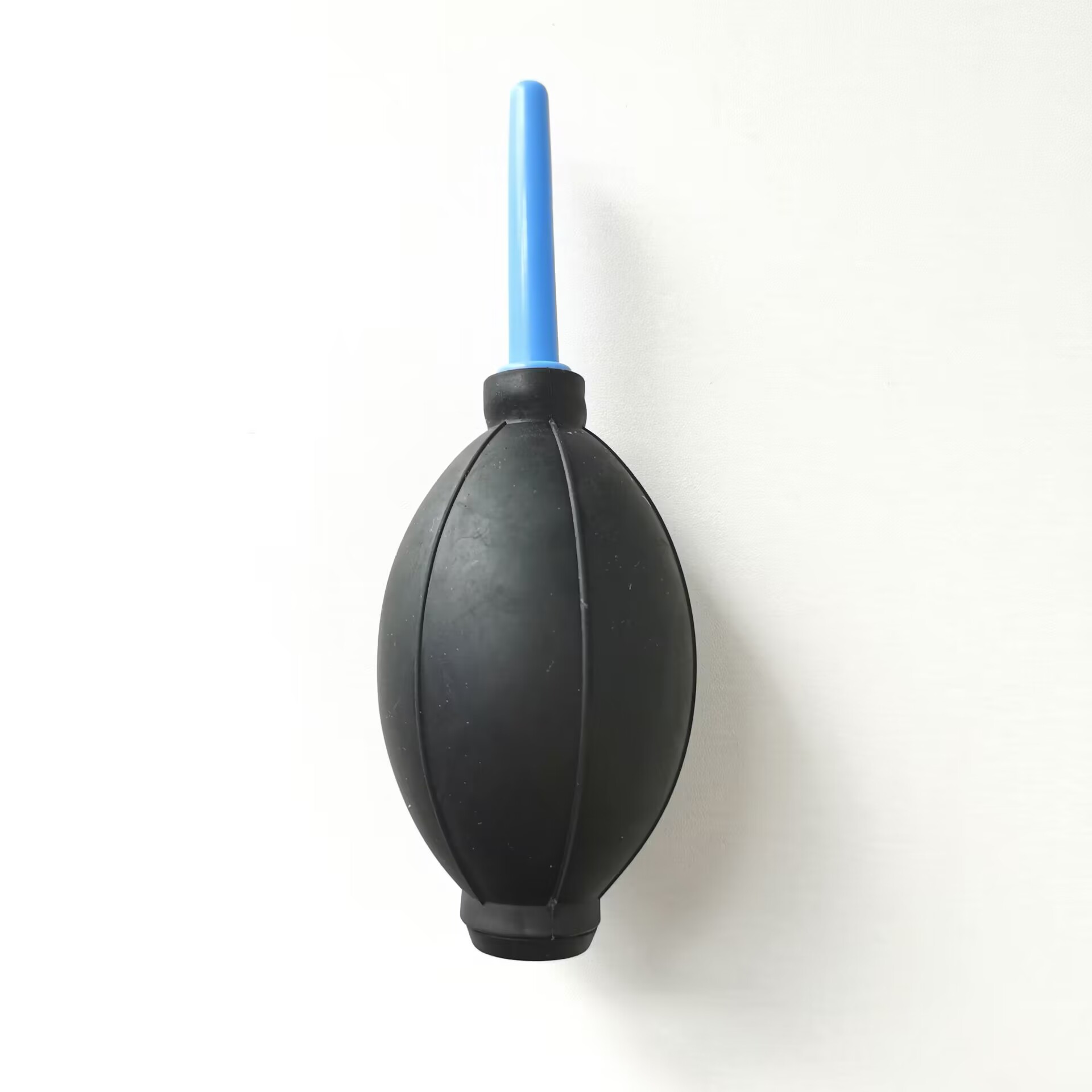 Powerful dust removal and cleaning blower ball