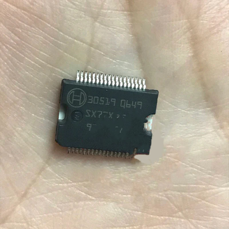 2pcs Original New Bosch 30519 IC Chip for Automotive Engine Computer